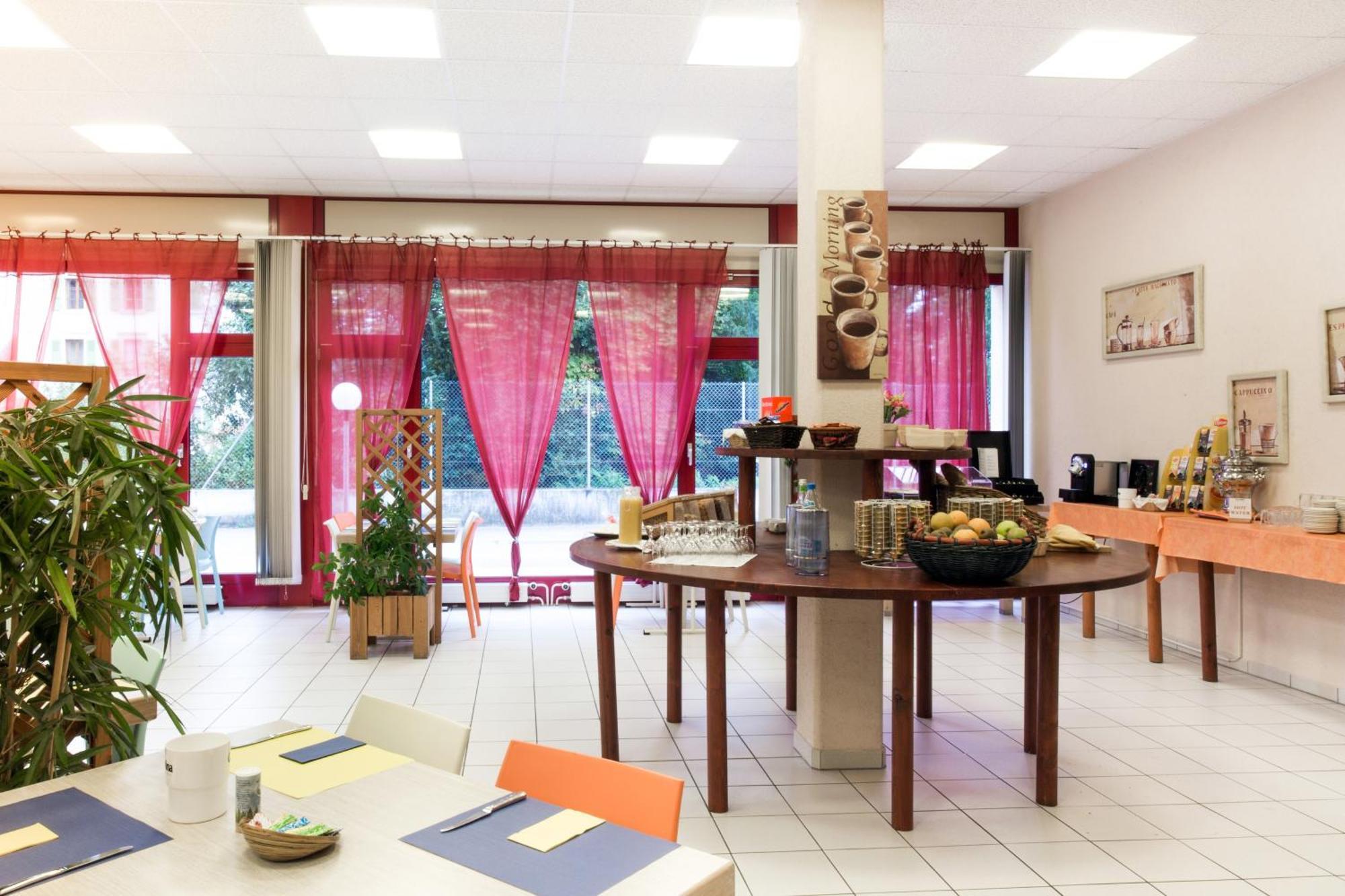 Hotel Le Cedre Bex Luaran gambar
